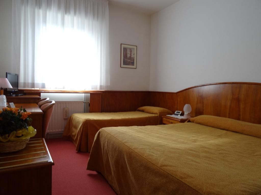 Hotel Roma Cividale del Friuli Pokoj fotografie